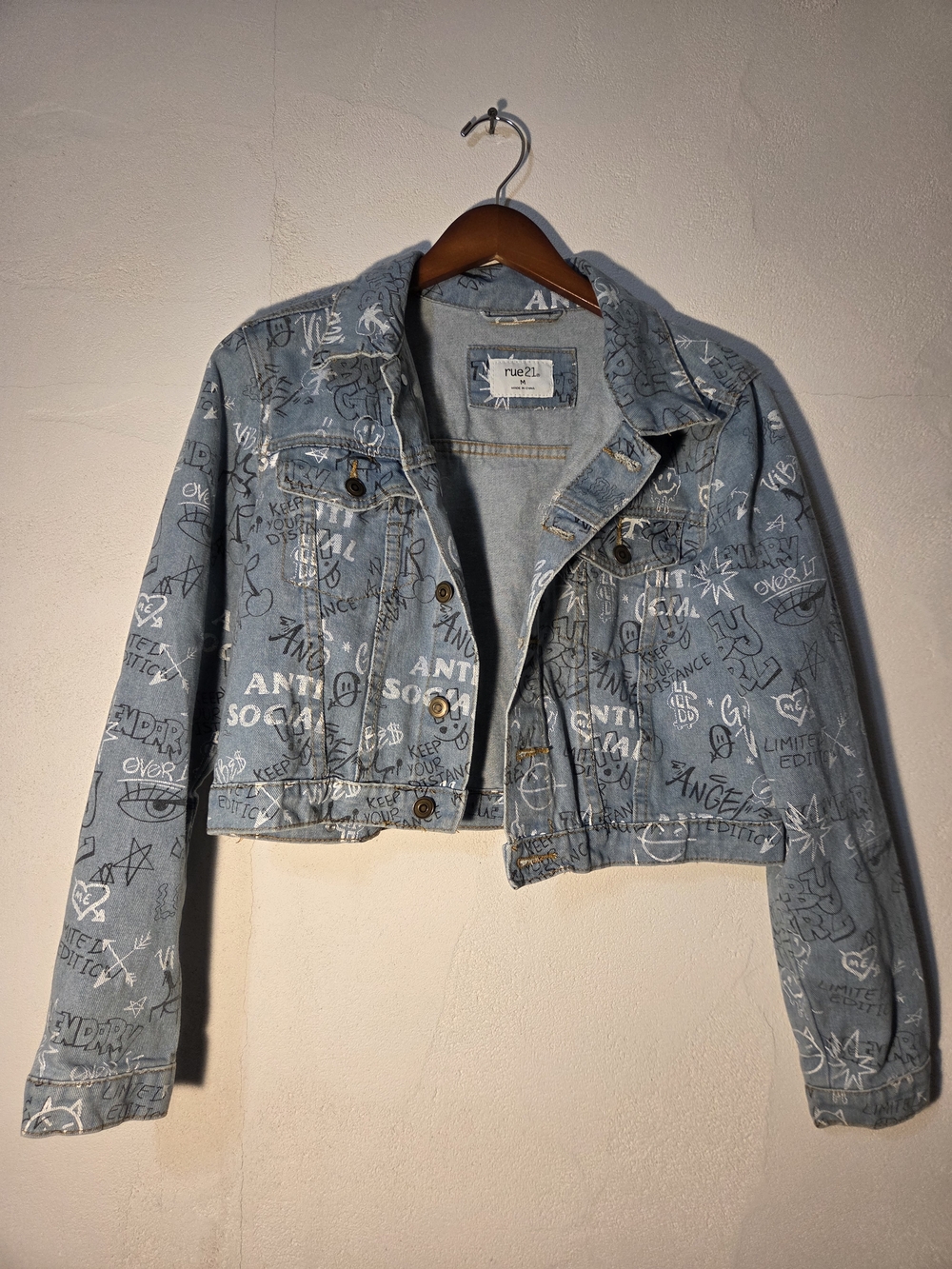 Rue21 Graffiti Denim Jacket Womens Medium Cropped Blue Jean Graphic Print Y2K
